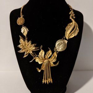 Golden Leaves Vintage Necklace